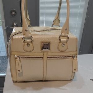 Elegant Cream Handbag